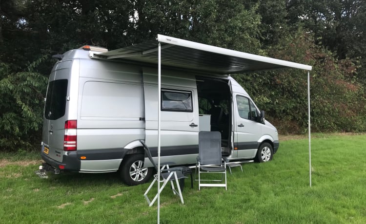 MB Sprinter 318 CDI (184pk) Camping-car avec option complète !! 210cm de hauteur debout !!