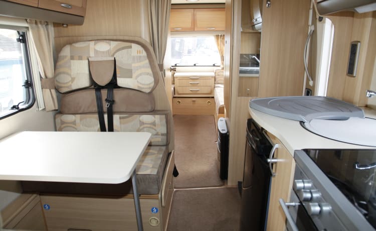 Bessie – 6 berth pet friendly motorhome, based between Brighton and Gatwick