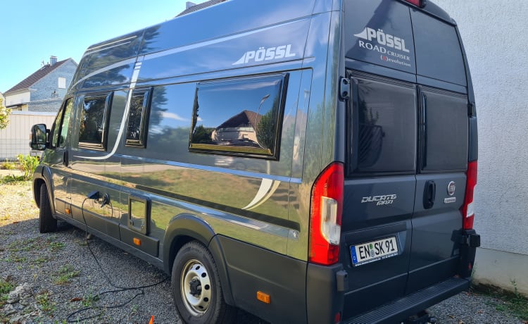 Pössl Roadcruiser Revolution automatische gezinsbus