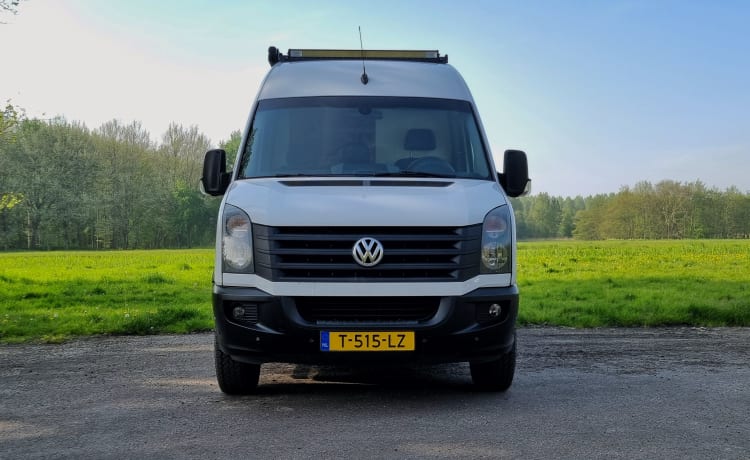 Stoere Volkswagen campervan uit 2013