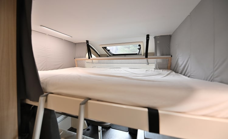 de Club camper – NEW 5-person luxury motorhome, including inventory and insurance