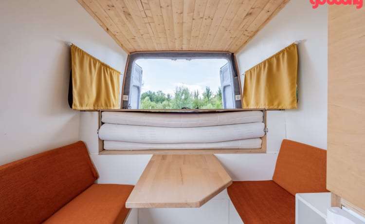 Keesie – Camper per autobus fuori rete Volkswagen Crafter con terrazza sul tetto