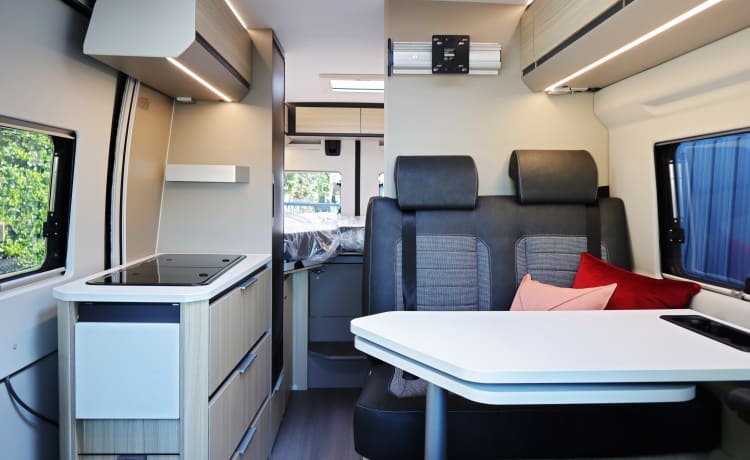 Adria Twin Plus 640 SLB model 2022 AIRCO LIVING AREA