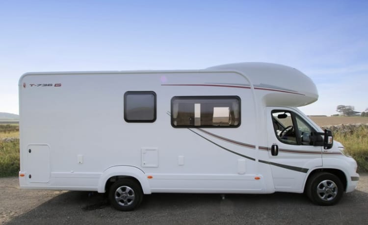 6 berth Fiat alcove from 2019