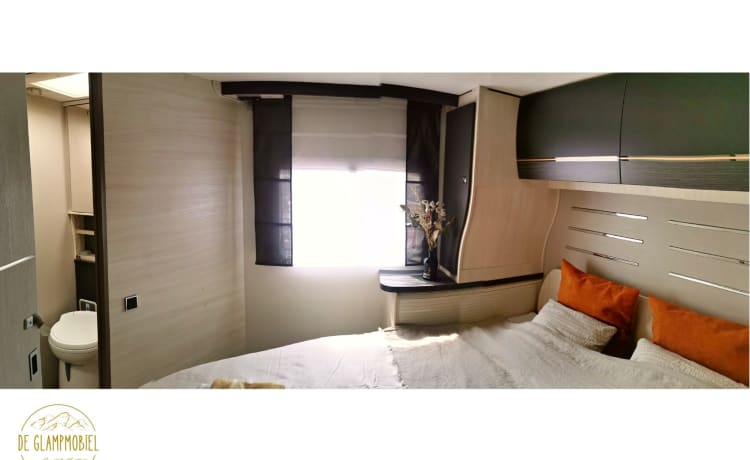 De Glampmobiel – 4p Chausson premium 788 del 2021 - Ford - elegante e completamente equipaggiata