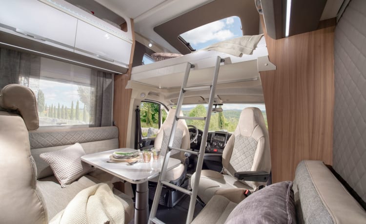 den bult – !Only for driver's license C! - New luxury camper Adria Axess XL S670SL