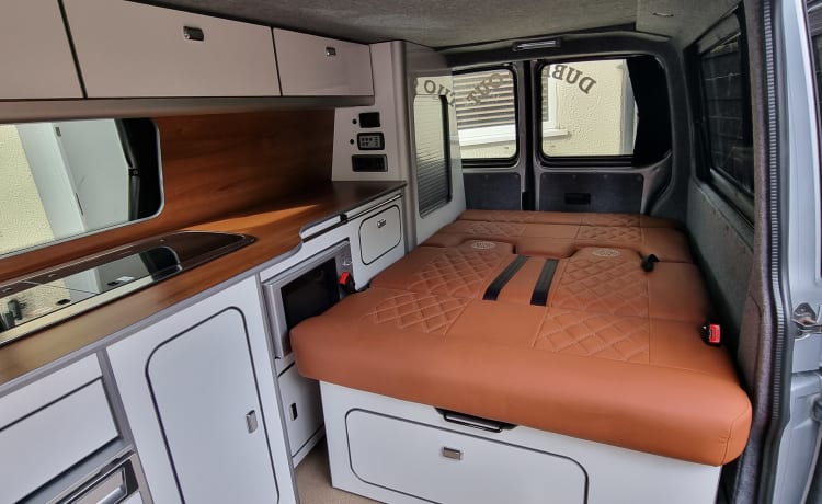 Tommie – 4 person, VW Campervan, LWB with Pop Top roof! + loads of extras!