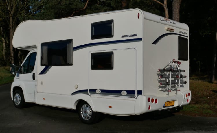 Camper familiare per 6 persone, alcova, Joint Euroliner