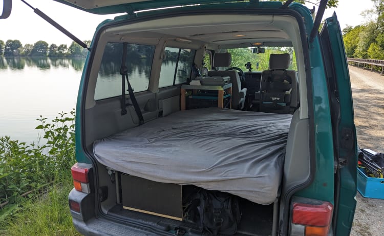 VW T4 Multivan for flexible use