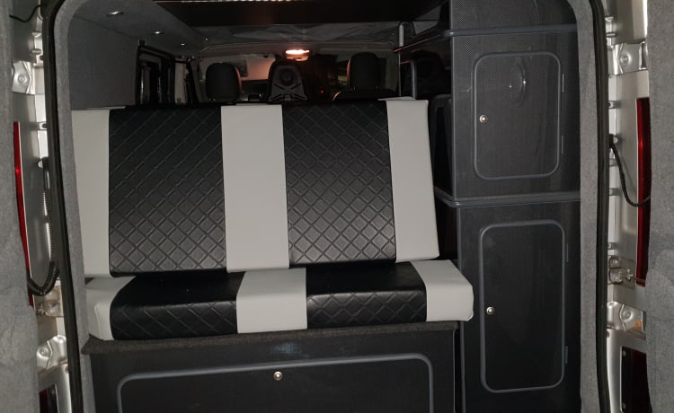 BIG BAD – Vauxhall vivaro campervan, professional conversion.