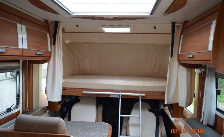 Luxe Camper van alle gemakken voorzien