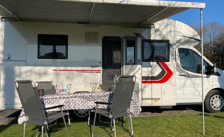 Droom op wielen! – Luxuriöser Familiencamper mit sehr großem Wohnraum