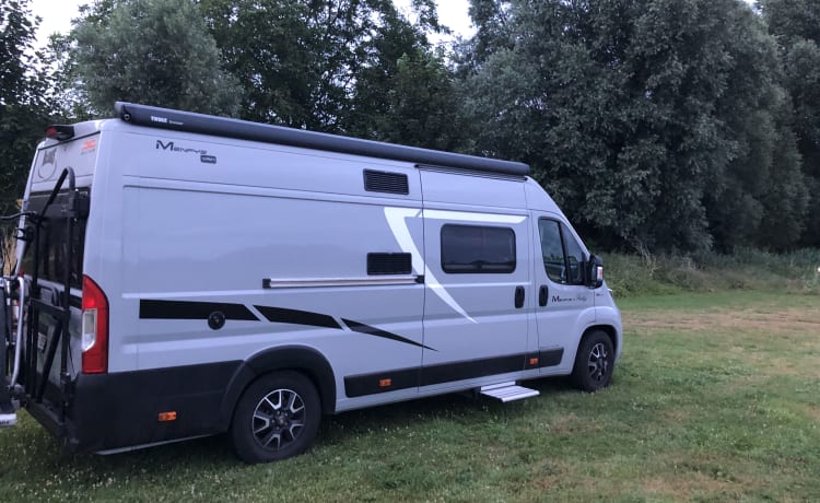 NIO – Nieuwe VAN/Camper, genieten met twee in de natuur!