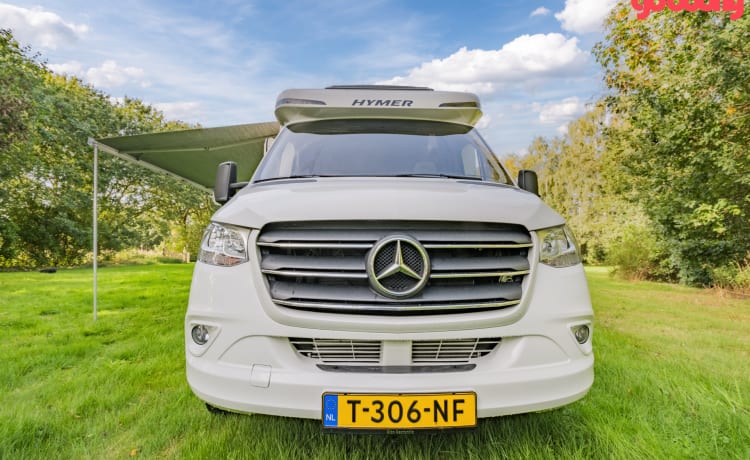 4p Hymer semi-integrated from 2022