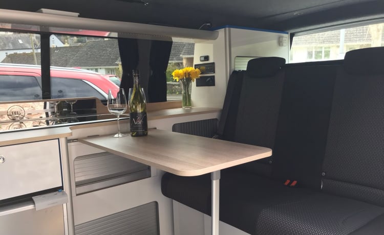 Clarence the Campervan – VW T6.1  4 Berth Campervan