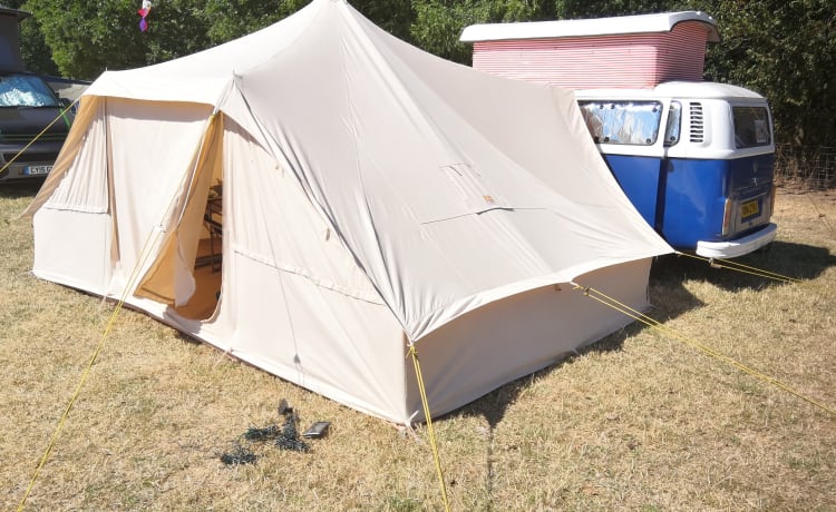 BarnaBus – Noleggio Camper T2