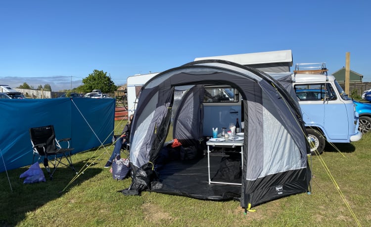 Bellathecamper – Bella - Classic Bay Window VW CamperVan in Showroom condition