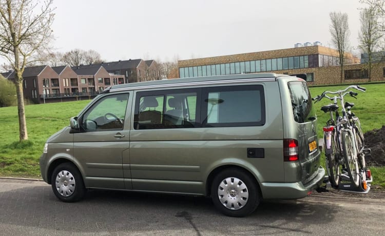 Volkswagen California met elektrisch hefdak 4P