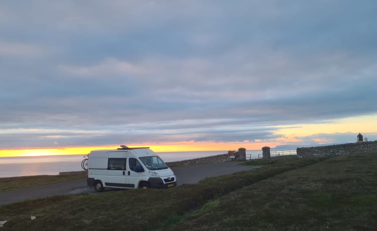 Bonnie – Cozy camper, your house on wheels! Perfect for wild camping.