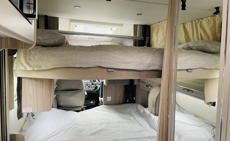 Hamish – Family owned pet friendly 4 berth motorhome