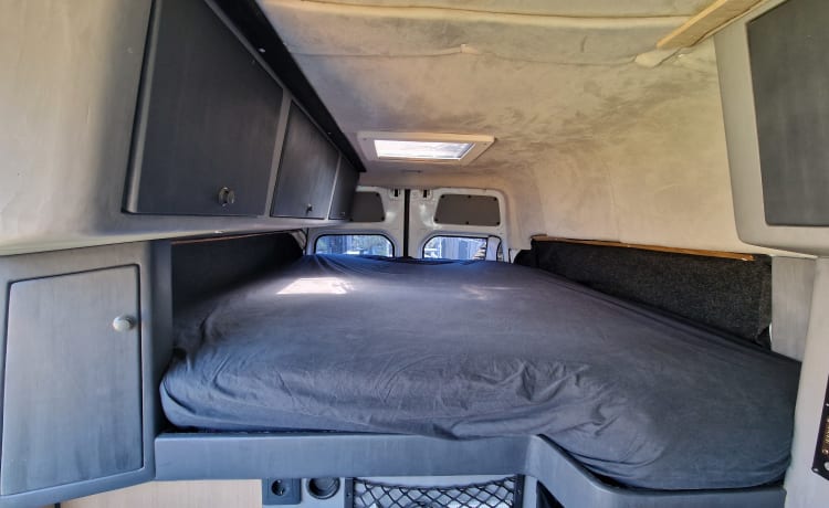 Copbus Rusty – Selbstgebauter Camper für 2 Personen – Mercedes-Benz Sprinter 2007