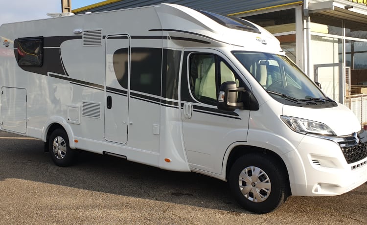 Carado 5-seater motorhome