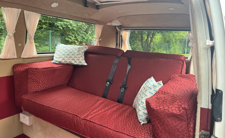 Poppy – Camper Volkswagen a 2 posti letto del 1971