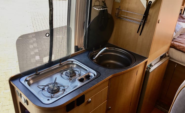 Kwiebus – Autobus camper Adria Twin