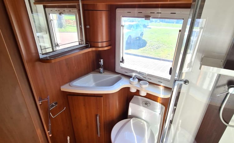 Cas Camper – 5p Alcove Family Camper