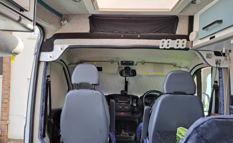 The Roving Badger – 2 Berth Peugeot  Boxer  LWB High Roof 2018 