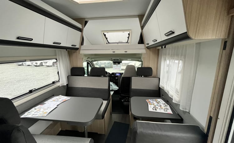 A70 DK – Camper SunLiving A70 DK Alkoven #Vacanze in famiglia