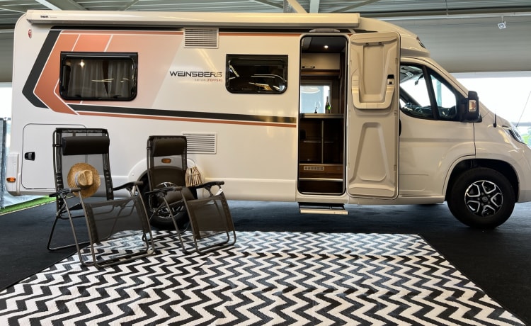 Weinsberg 600MF Pepper Edition – Zeer complete nieuwe 2 persoons half integraalcamper (juni 2022)