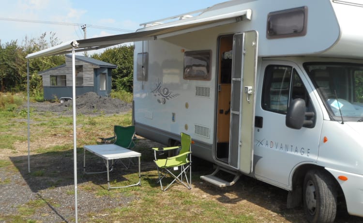 Easy 7  motorhome 6 berth Dethleffs 