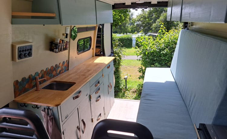 Camper bus for the whole family! 4-6 people 