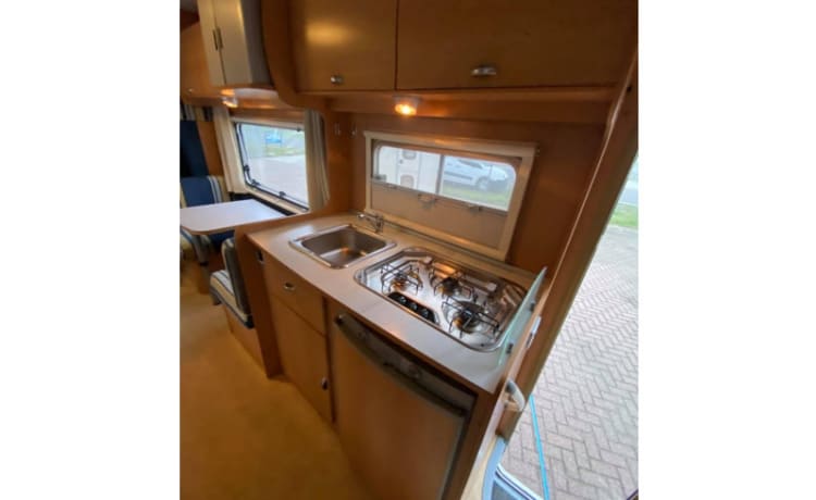 Op stap met de Baron! – Spacious 6-person family camper