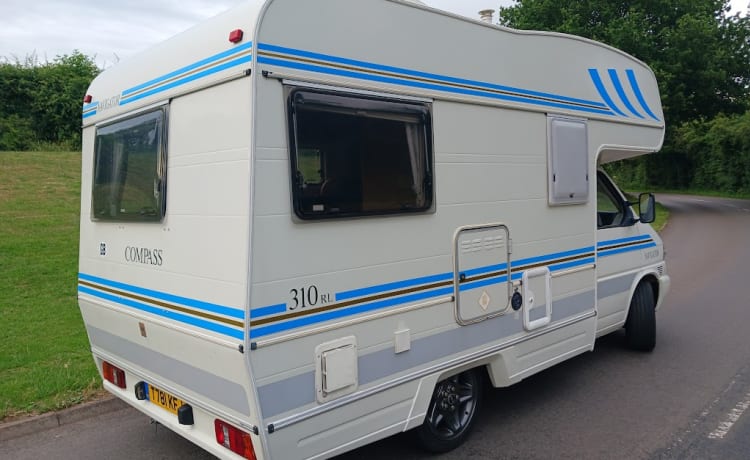 VW Navigator – 4 berth Volkswagen Coachbuilt U shape lounge semi-integrated from 1999