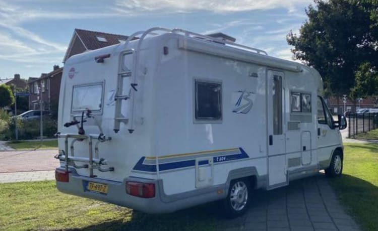 Bürstner T604 – Spacious camper with powerful engine