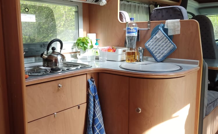 Schöner Camper für 2 Personen