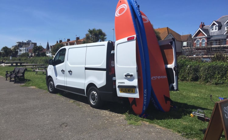 Vicky Vivaro – 2 Berth Surf Camper Van From 2015