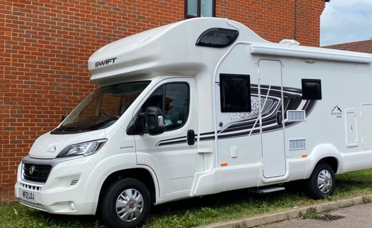 Ash – Luxuriöses 6-Bett-Wohnmobil, perfekt für Familienausflüge