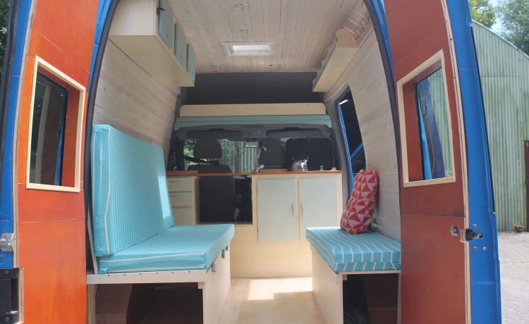 De Blauwe droom – Ford Transit, il sogno blu