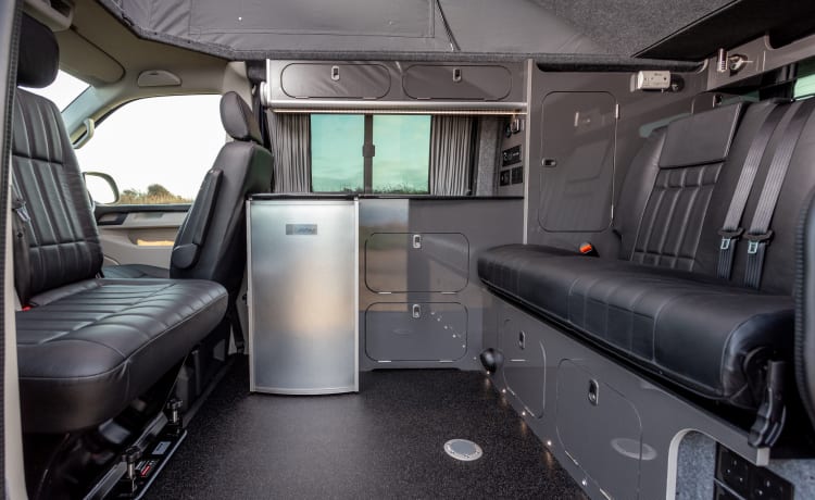 The Freewave Bus – High Spec VW T6 Campervan