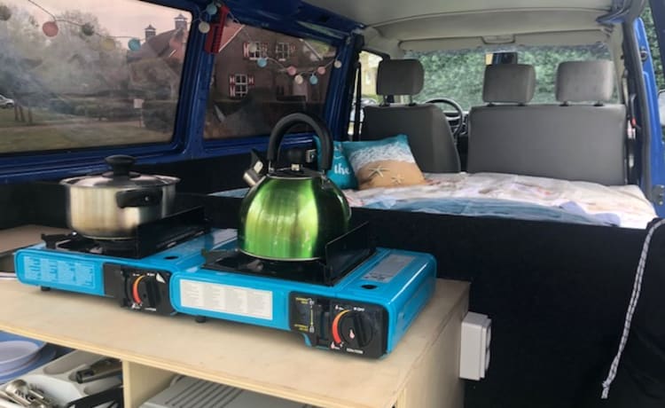 Waves – Waves - Camping-car VW T4 confortable et robuste