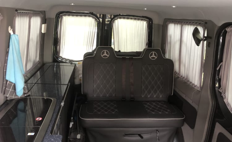 Van Diesel – Mercedes Sprinter swb 2 Berth camper van