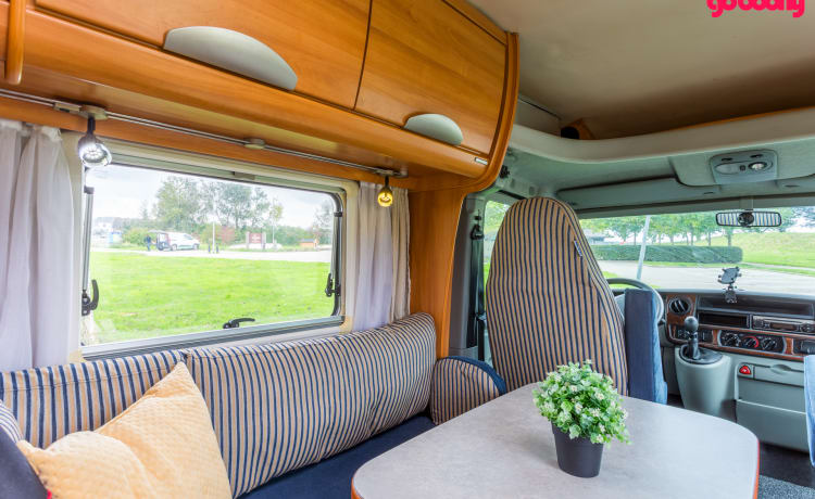 3p Hymer semi-integrated uit 2006