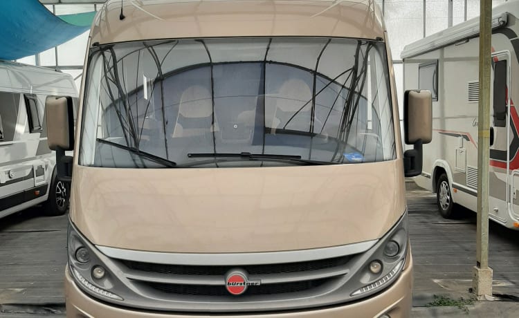 Spacious equipped Mobilhome burstner 4 persons