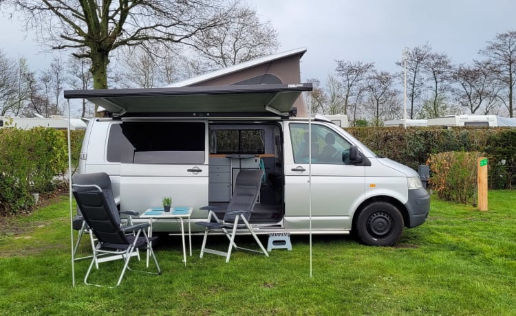 4 persoons Volkswagen Transporter T5 