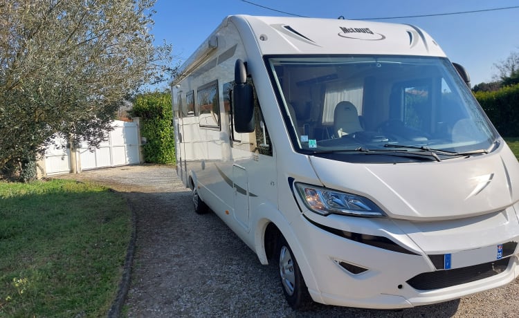 Do3347 – Motorhome rental 6 people