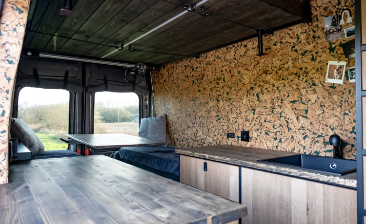 COSY off-grid bus