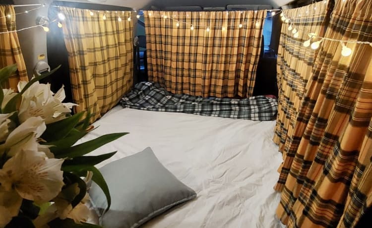 san – Glamping van - assurance incluse - 4 personnes 